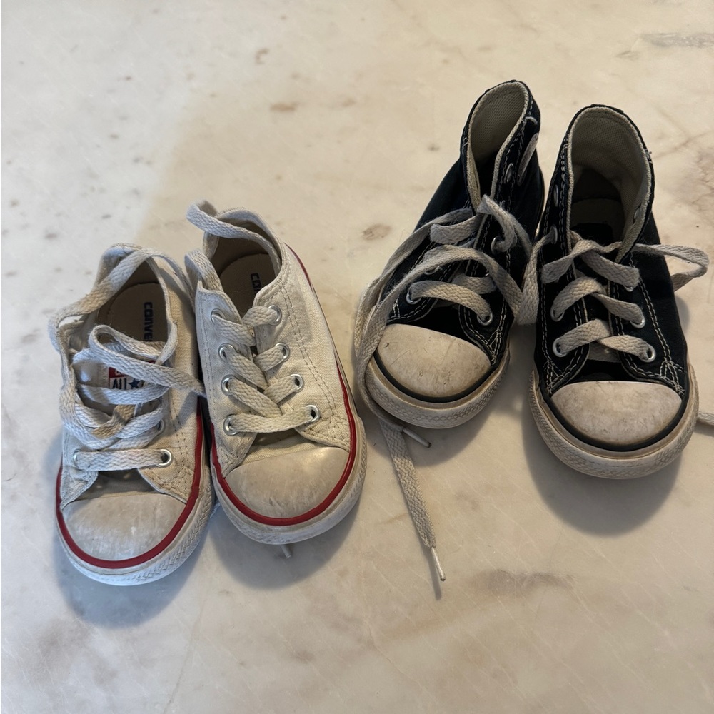 Toddler converse sneaker bundle size 6